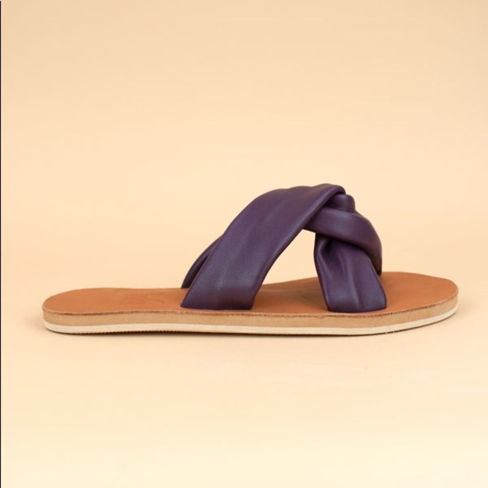 New Leather Twist Crossover in Brambleberry
Size 8